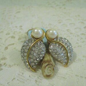 Vintage Gold, Pearl and Rhinestone Leaf Clip On Earrings